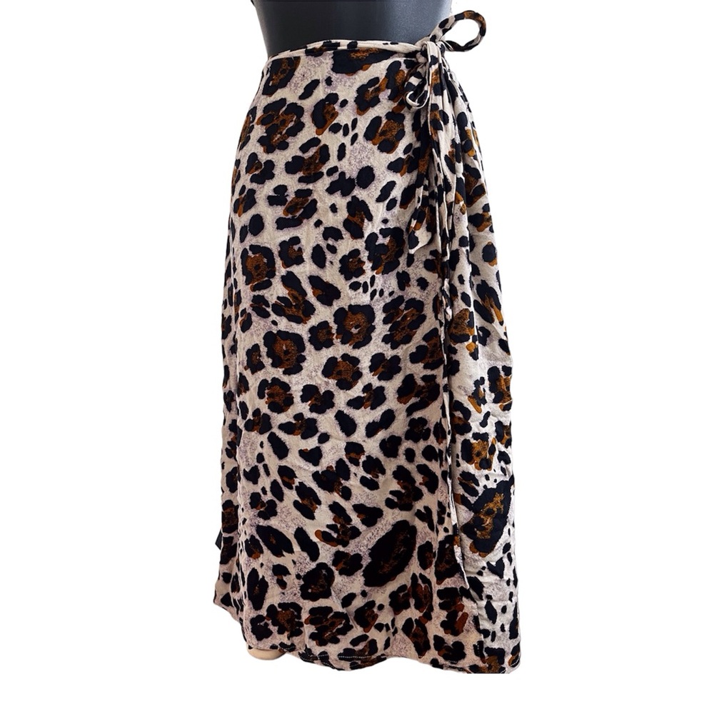 ANIMAL PRINT WRAPPED SKIRT